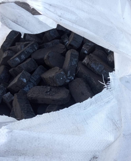 Peat briquette